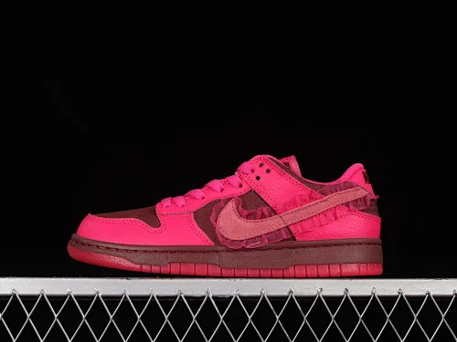 All Categories Nk SB Dunk Series Nk SB Dunk Low Low-top Sneakers Nk Dunk Low Valentine's Day Lace Valentine's Day Rose Pink SB Low-top Sports and Leisure Sneakers DQ9324-600